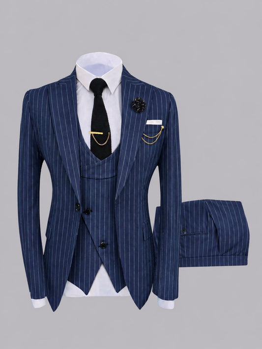 Edgy Men's 3 Pieces Peak Lapel Pinstripe Formal Suits For Weddingf & Prom
