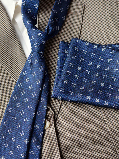 Exquisite Men's Patterned Tie and Pocket Square Set